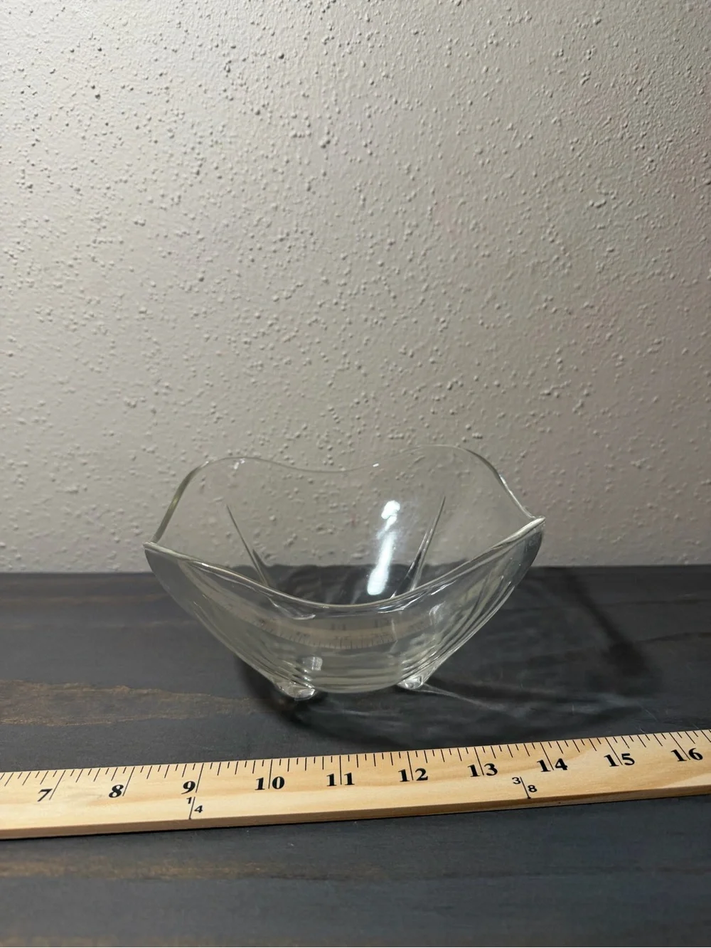 Source Unknown Clear Glass Wave-Rim Serving Bowl